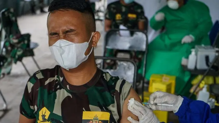 Batasi Makanan Berminyak Sebelum Vaksin