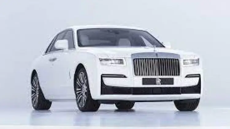 Rolls-Royce Ghost Terbaru Resmi Hadir di Indonesia
