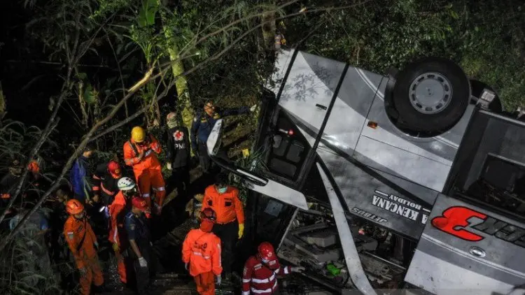 Ditlantas Polda Jabar Turut Bantu Cari Penyebab Kecelakaan Maut di Sumedang