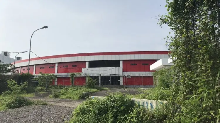 Pemkab Cirebon Stres Cari Dana Selesaikan GOR Watubelah