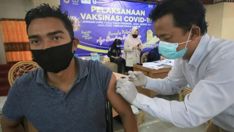 Pakar Sarankan Vaksinasi Covid-19 Didahului Tes Cepat Antigen
