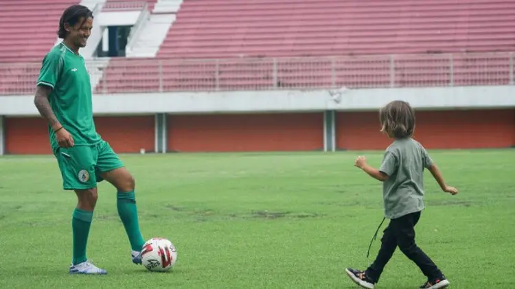 Irfan Bachdim Optimistis Hadapi Piala Menpora Meski Persiapan Singkat