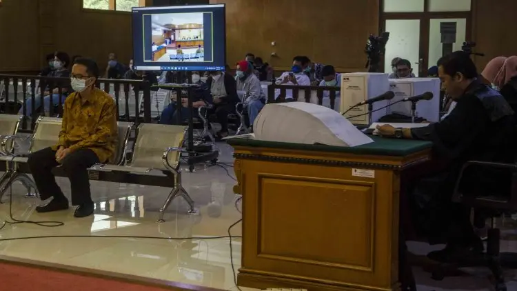 Korupsi PT DI: Dirutnya Dituntut 5 Tahun, Bawahannya 8 Tahun