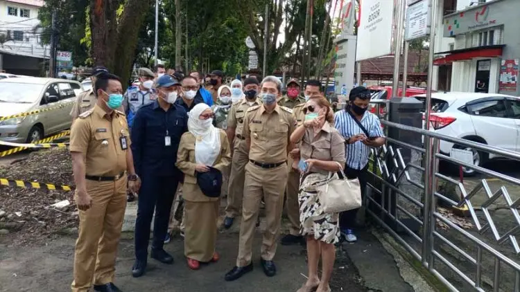 Cek Kesiapan PTM Kota Bogor, Dedie Kunjungi Sekolah