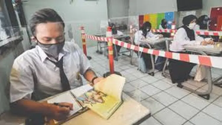Wacana Membuka Sekolah Tatap Muka, Guru dan Siswa Harus Divaksin Terlebih Dahulu