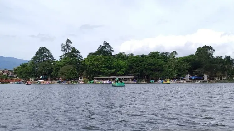 Pemkab Garut Kembangkan Wisata Budidaya Ikan di Situ Bagendit