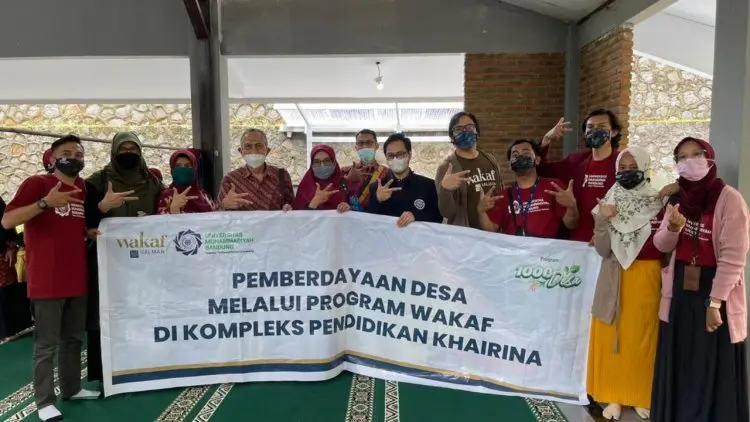 Wakaf Salman dan Tim KKN UMB Meresmikan Program 1000 Desa
