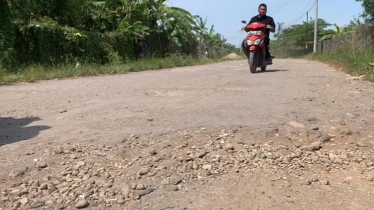 DPRD: Kalau Mau Mah Bisa Aja Permulus Jalan Cirebon