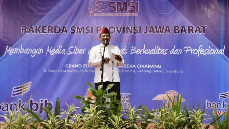 Uu Ruzhanul Buka Rakerda SMSI Jabar
