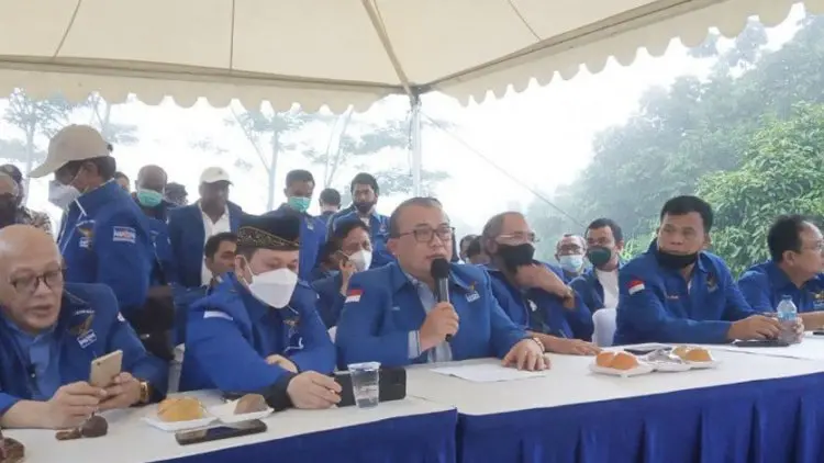 PD Versi KLB Tuding SBY Otoritarian dan "Keluargais"