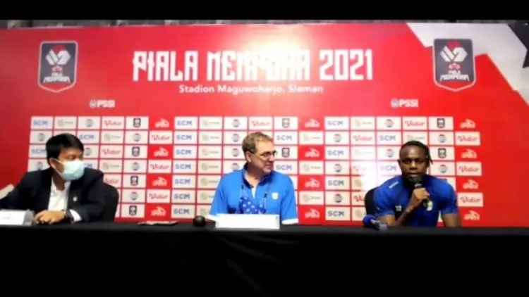 Melawan Persita, Victor Igbonefo Jadi Kapten Persib