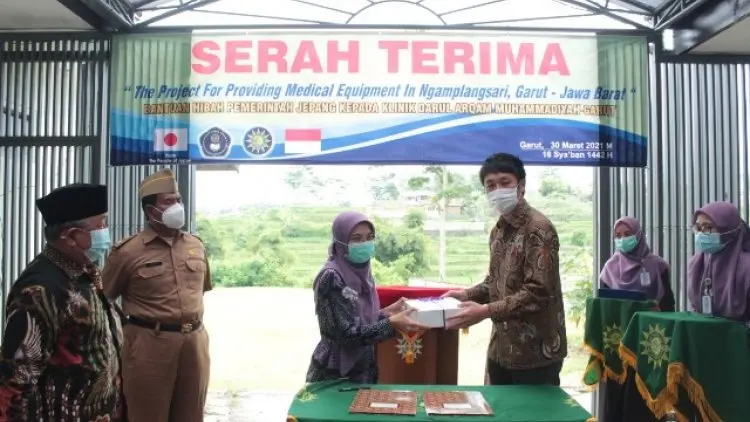 Klinik Darul Arqam Garut Terima Hibah Rp520 Juta dari Kedutaan Besar Jepang