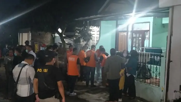 Densus 88 Tangkap Dua Orang Terduga Teroris di Komplek Sanggar Indah Banjaran
