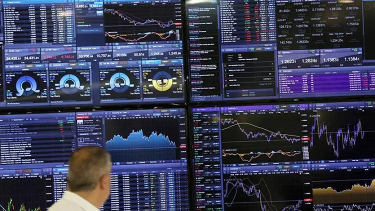 Saham Inggris Balik Menguat, Indeks FTSE 100 Terangkat 0,35 Persen