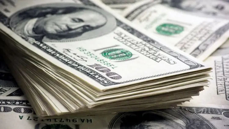 Konsolidasikan Kenaikan, Dolar Tergelincir Jelang Data Penggajian AS