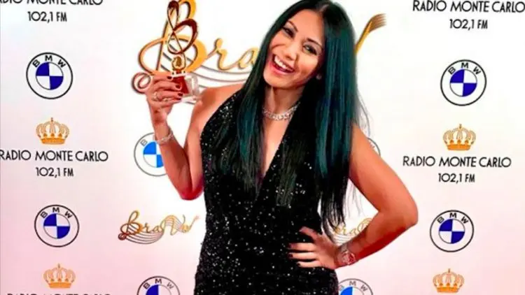 Anggun Terima Penghargaan di Penghargaan Musik Rusia