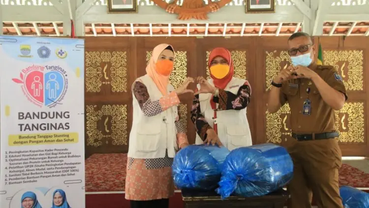 Kota Bandung Melawan Stunting Bersenjatakan Lele
