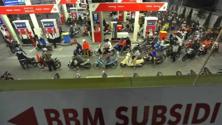 Ini Bahaya Sering Isi BBM Saat Tangki Kosong