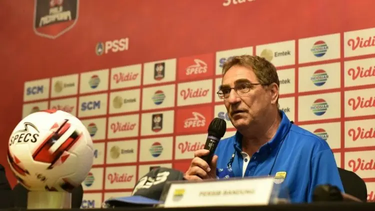 Kembali ke Sleman, Robert Alberts Tak Peduli