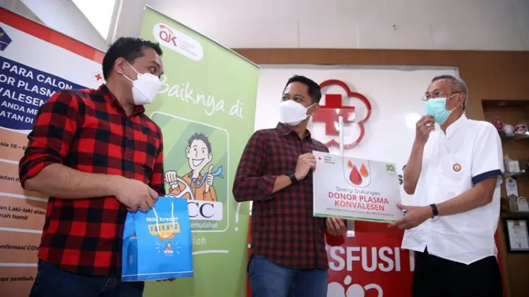 Foto: ACC Serahkan Bantuan CSR Ke PMI Kota Bandung