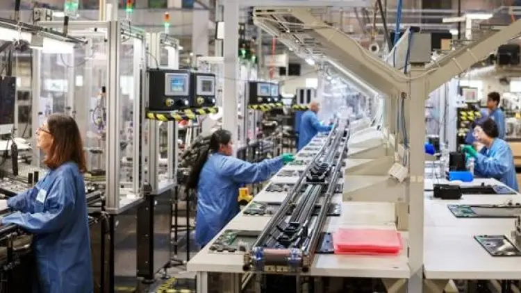 Produksi MacBook dan iPad Harus Tertunda