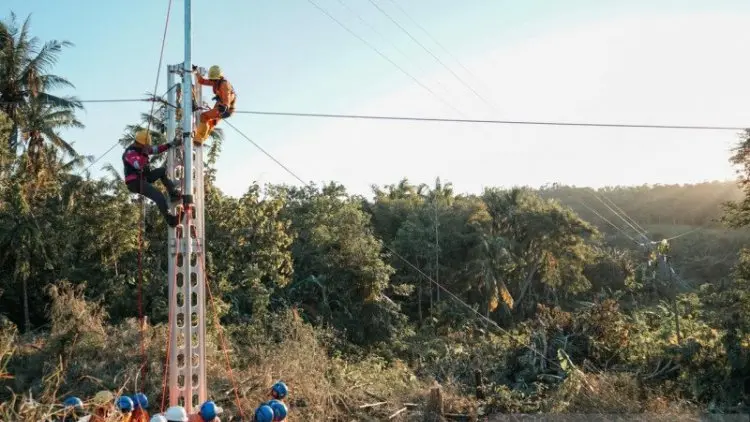 PLN Pulihkan Kondisi Kelistrikan di NTT