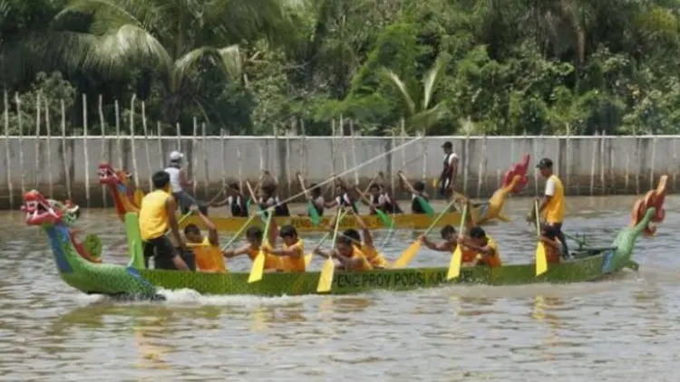 Persiapan PON Papua, Dayung Kalsel Latihan di Danau Riam Kanan