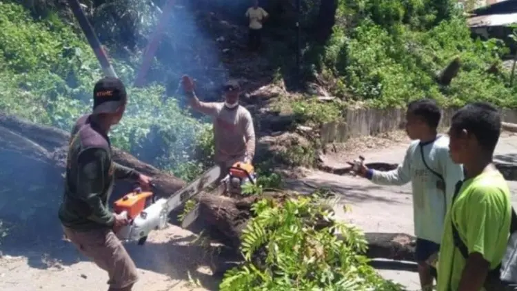 Kala Gotong Royong Jadi Kekuatan Utama Menghadapi Bencana