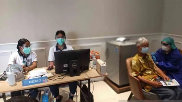 Bekasi Lanjutkan Vaksinasi Selama Ramadhan Kejar Akselerasi
