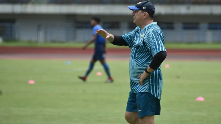 Persib Berkekuatan 28 Pemain Hadapi PSS Sleman di Semifinal Piala Menpora 2021