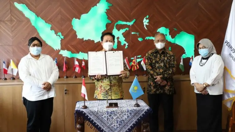 Perpusnas Jalin Kerja Sama dengan Perpustakaan Akademik Kazakhstan