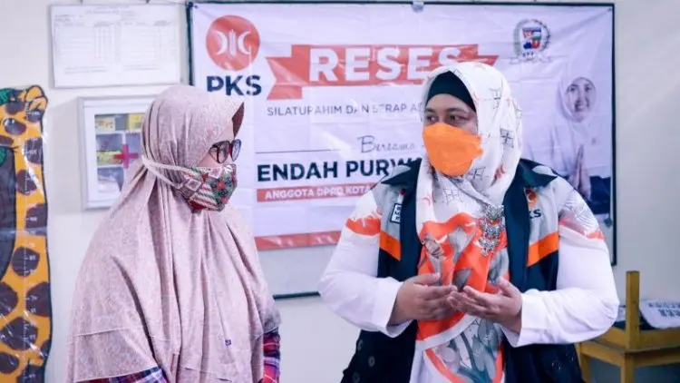 Berdayakan Warung Kelontong, Cara Endah Reses di Bogor Utara