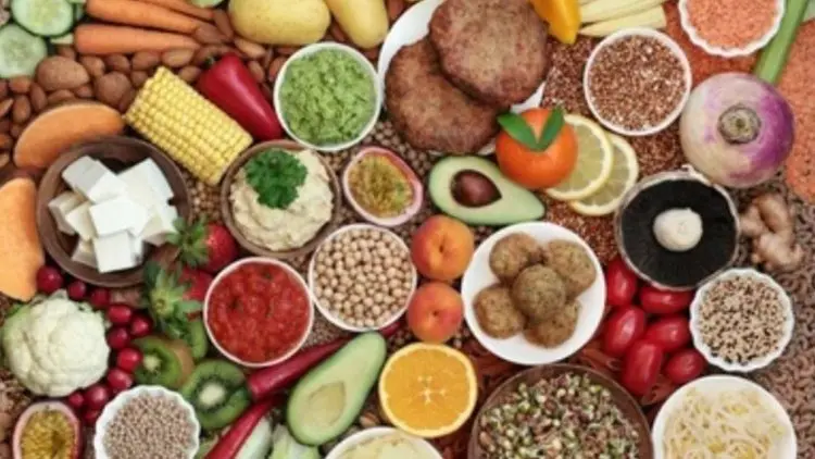 Saatnya Berbuka Puasa, Dokter: Makanlah Makanan Ramah Lambung