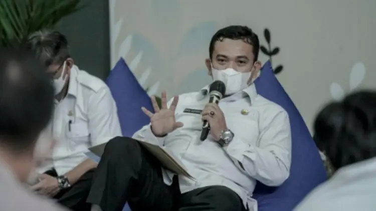 Bantu Dhuafa, Disdik Jabar Hadirkan 'Rantang Siswa'