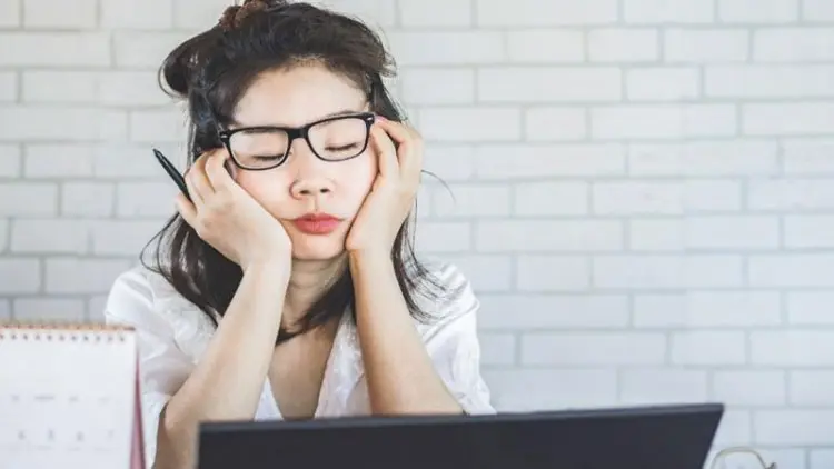 'Zoom Fatigue' Lebih Dirasakan oleh Perempuan