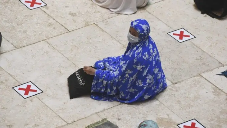 Saran Penting dari IDI! Bersihkan Alat Salat Secara Rutin