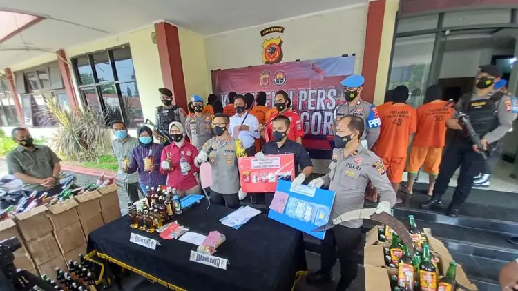 Polisi Ringkus Penjual Wanita, dari Apartemen, Hotel, Hingga Puncak