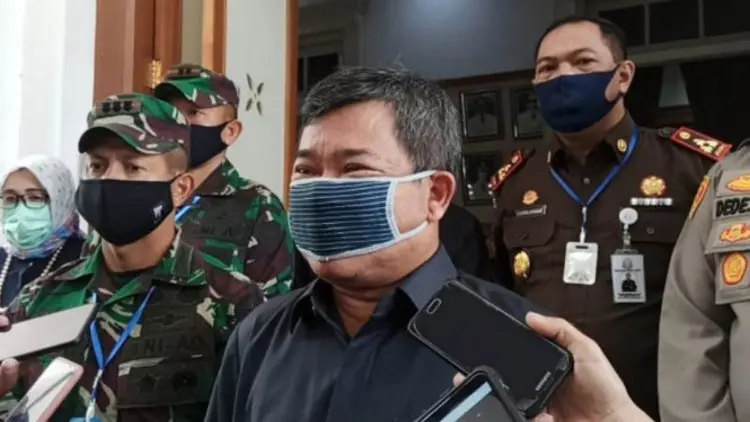 Bupati Garut Batasi PKL di Pusat Kota karena Masih Pandemi