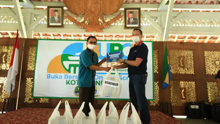 Kota Bandung Salurkan 9.500 Paket Buka Puasa