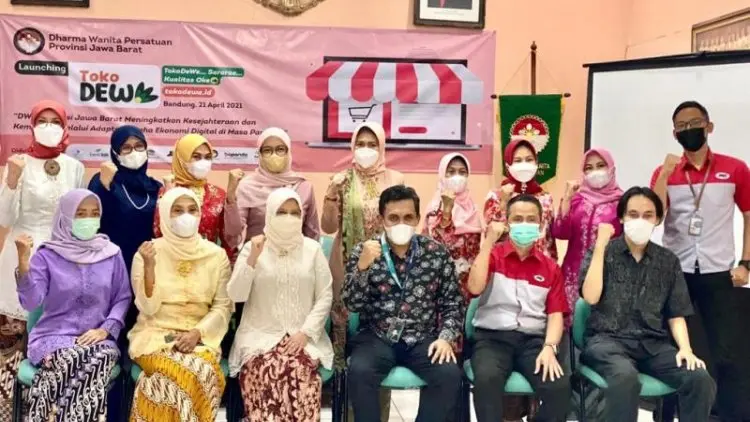 Gandeng JNE, Dharma Wanita Jabar Luncurkan Toko Online