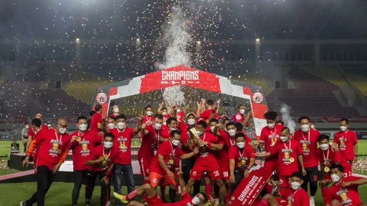 Marc Anthony Ungkap Kegirangannya Memboyong Dua Trofi