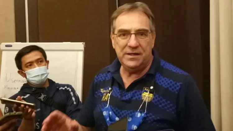 Persib Gagal Juara Piala Menpora 2021, Ini Alasan Robert Alberts