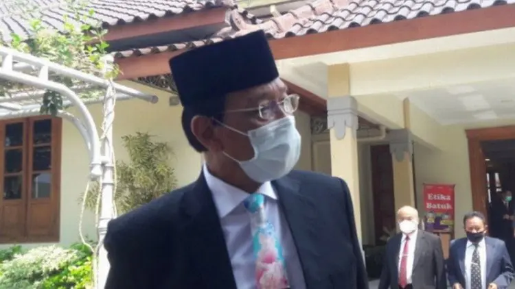 Sultan HB X: Perantau Jangan Pulang Dulu