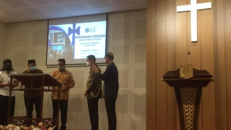 Anies Bersama Gus Miftah Resmikan Gereja di Jakarta Utara