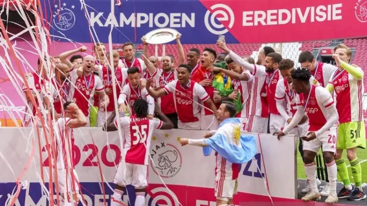 Ajax Tim Tersukses Liga Belanda dengan 35 Trofi