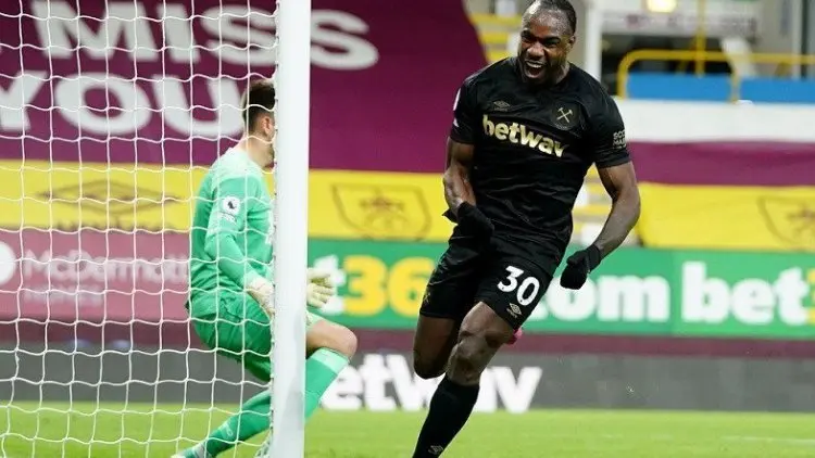 West Ham Pertahanankan Tren Menang, West Brom di Ambang Dekradasi