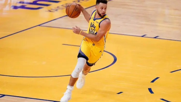 Stephen Curry Cetak 41 Poin, Warriors Bantai Pelicans
