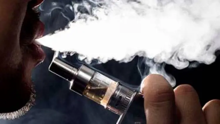Ahli: Ingin Stop Merokok? Pakai Rokok Elektrik