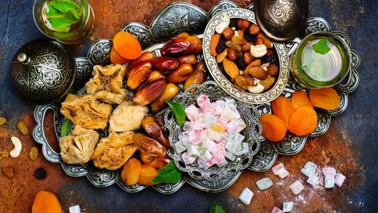 Cegah Stroke, Waspadai Makanan Tinggi Kalori Saat Lebaran