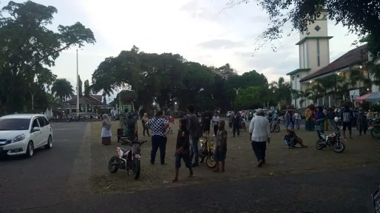 Alun alun Garut Masih Jadi Tempat Favorit Ngabuburit